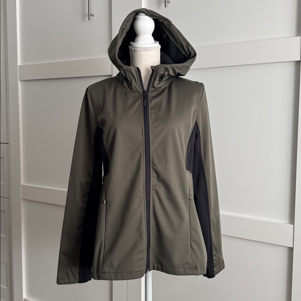 Mondetta Olive and Black Zip-Up Jacket